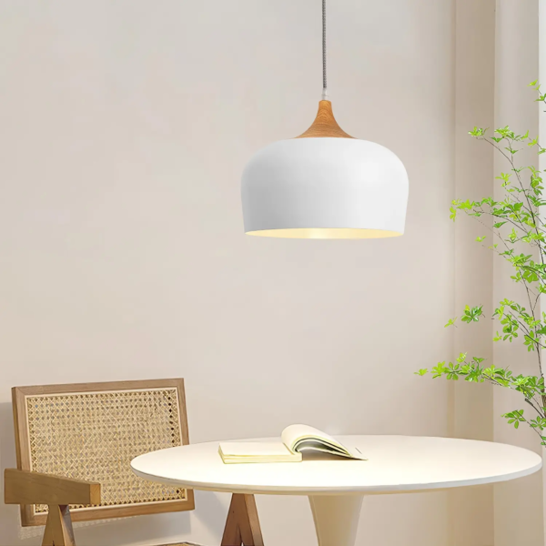 Suspension blanc bois