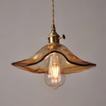 Suspension en verre soufflé fumé et laiton pétale – Image 3