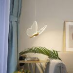Suspension lumineuse papillon