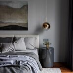 Suspension boule dorée chrome