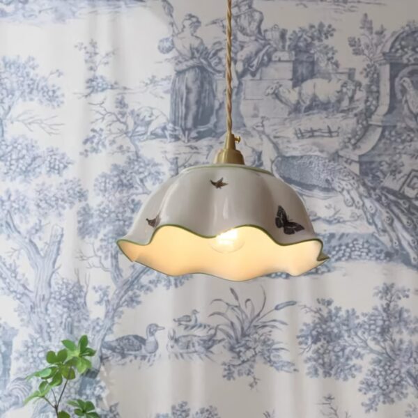 Suspension céramique blanche vintage papillon