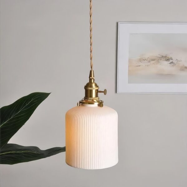 Suspension céramique minimaliste