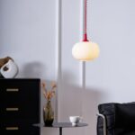 Suspension en céramique et fil rouge vintage – Image 3