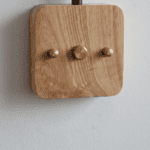 Applique murale liseuse bois minimaliste – Image 7